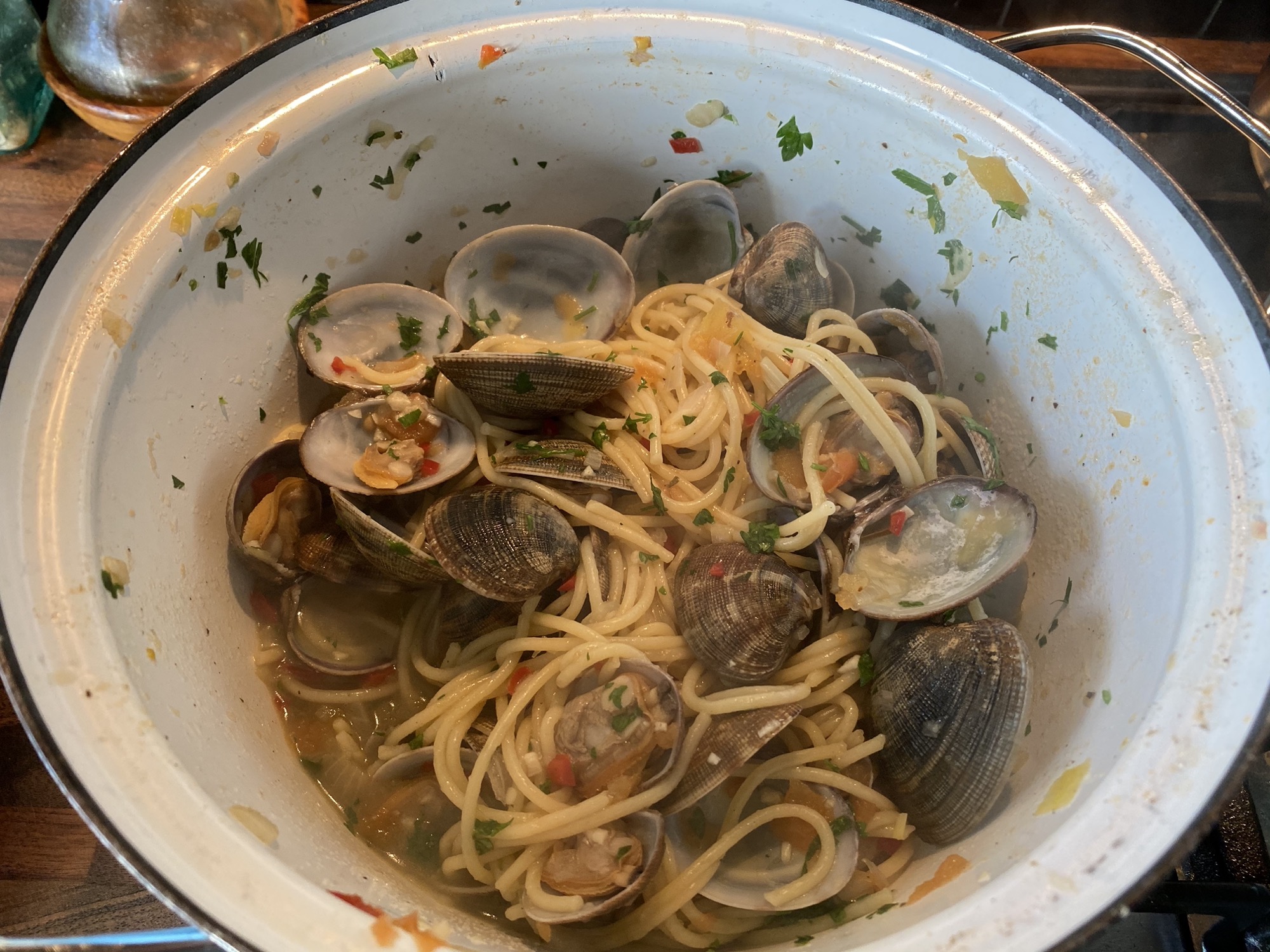 Clam Linguine (Linguine alle Vongole)