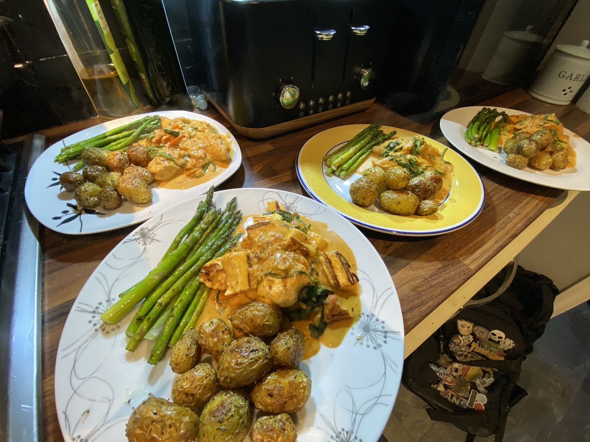 Creamy Rosemary Chicken with Halloumi & Asparagus