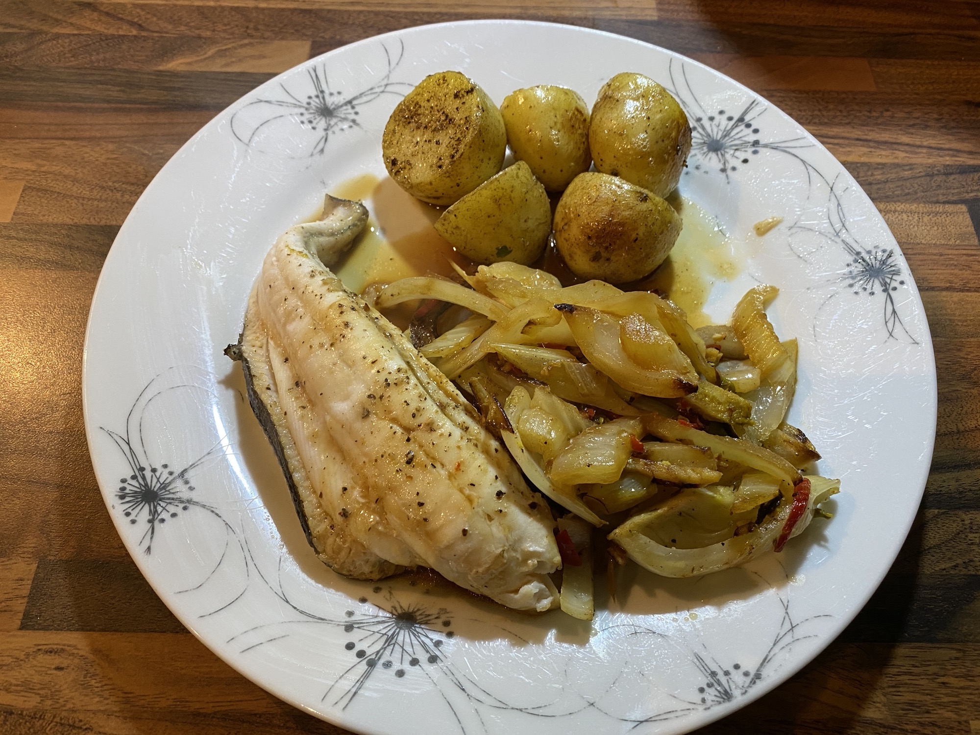 Pan-Fried Fish with Fennel & Leek