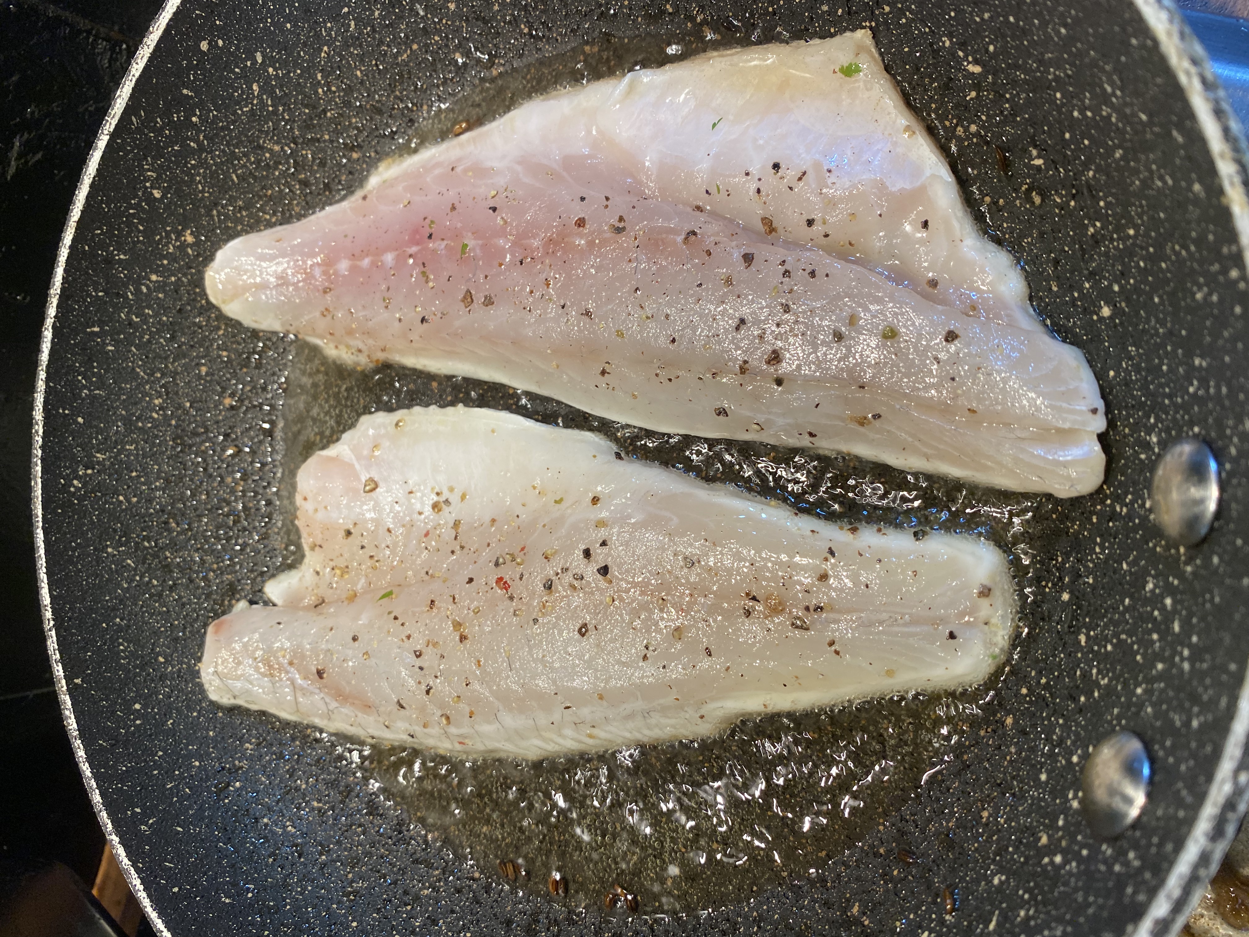 Sea Bass, Mango & Chickpea Salad
