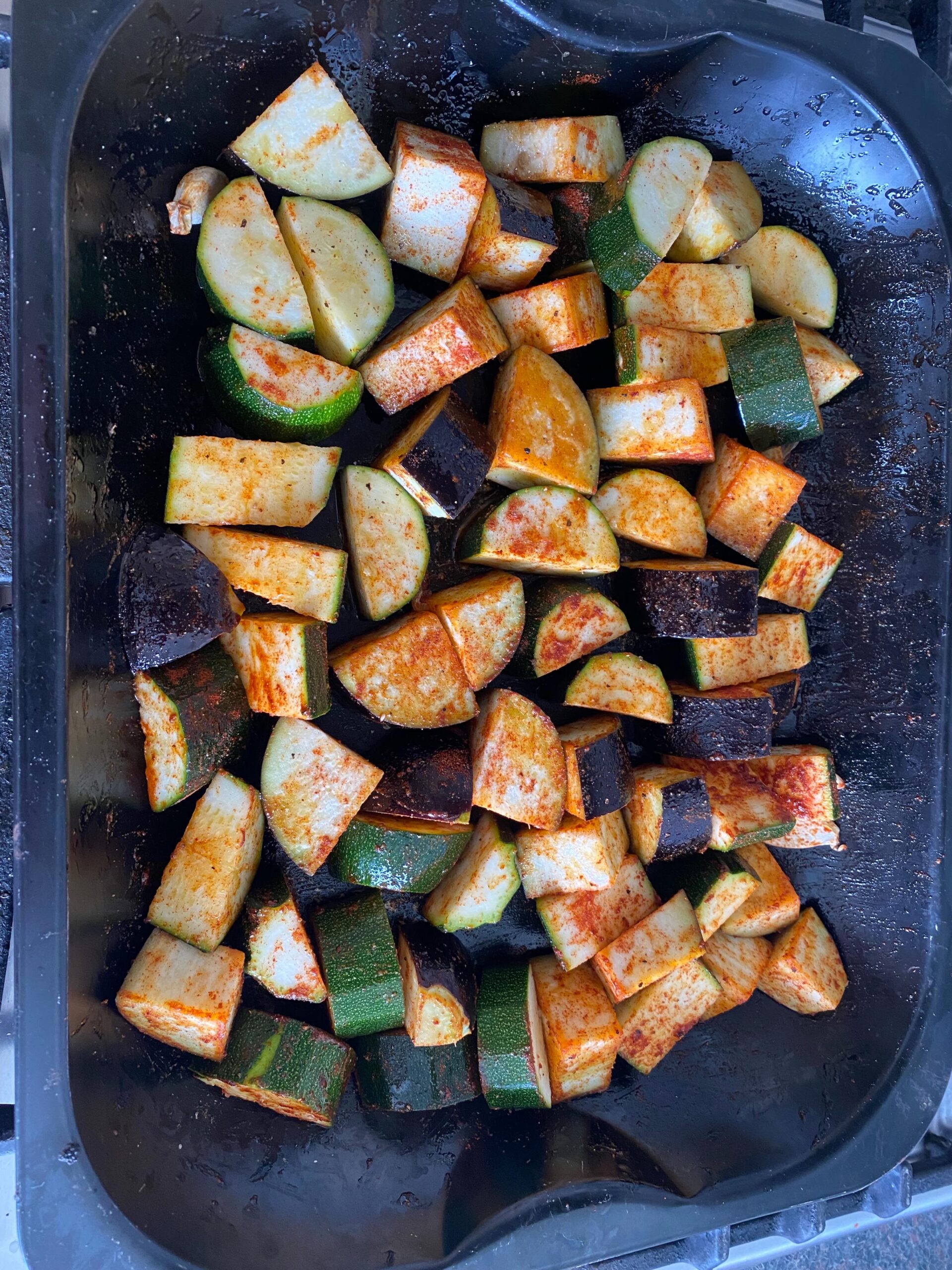 Spicy Tomato & Veg Cheesy Chicken Tray Bake